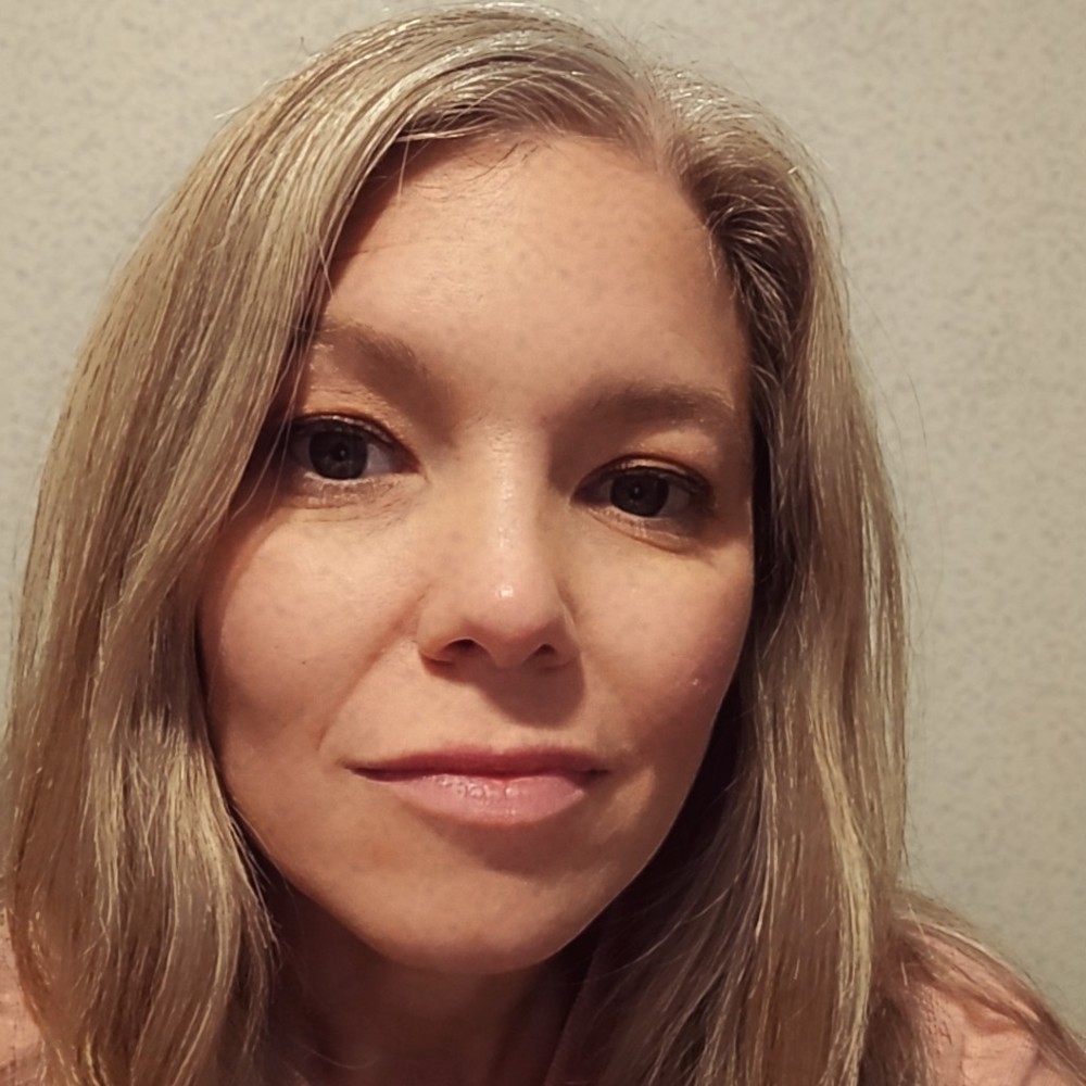 Meet your Posher, Genny